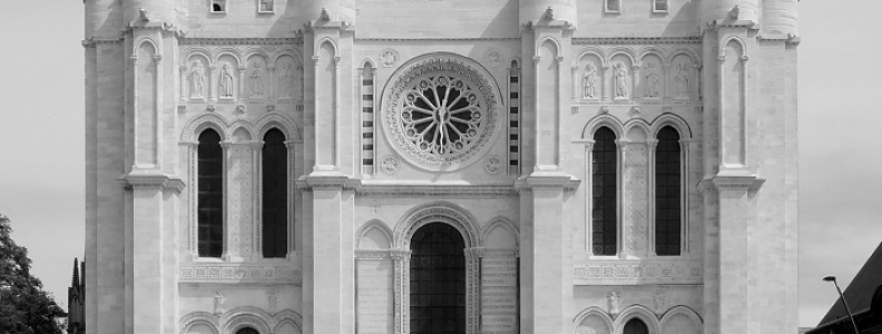 Bazylika Saint-Denis nieopodal Paryża Bazylika Saint-Denis nieopodal Paryża
