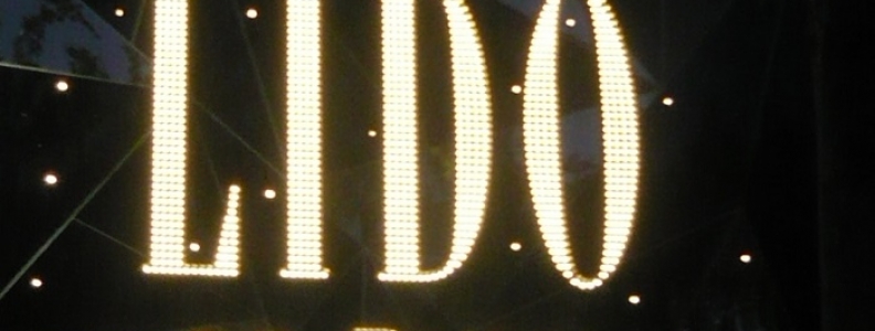 Kabaret Lido w Paryżu znany na całym świecie Kabaret Lido w Paryżu znany na całym świecie