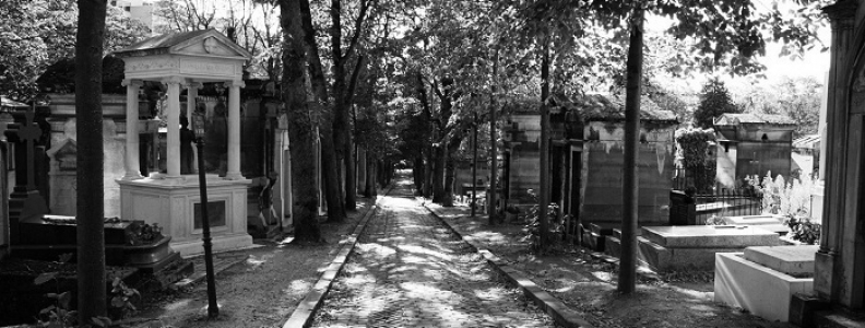 Père-Lachaise – najsłyniejsza nekropolia Paryża Père-Lachaise – najsłyniejsza nekropolia Paryża