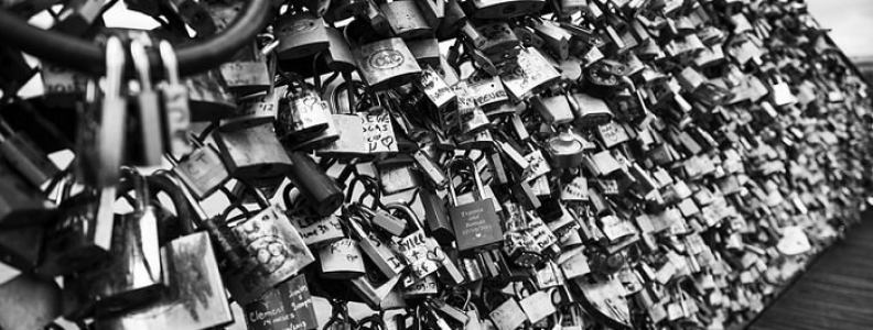 Pont des Arts, czyli most zakochanych w Paryżu Pont des Arts, czyli most zakochanych w Paryżu